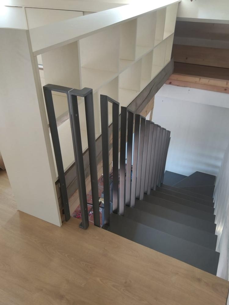 Garde-coprs et Escalier